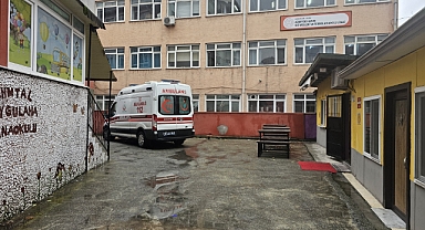 Ereğli’de 16 Yaşındaki Öğrenci Merdivenden Düşerek Yaralandı
