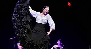 Flamenco Cascada'ya Büyük Alkış
