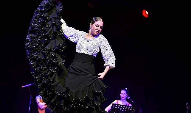 Flamenco Cascada'ya Büyük Alkış