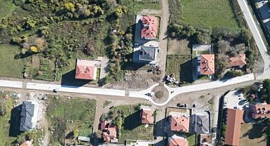 Havaalanı pisti kalitesinde yol