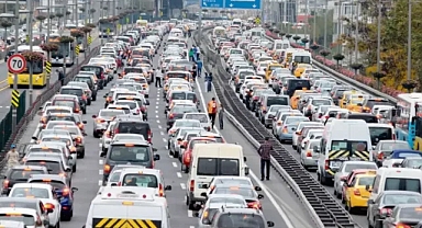 İstanbul'da Trafik Yoğunluğunu Azaltacak Ücretli Geçiş Uygulaması Başlıyor