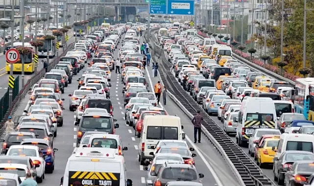 İstanbul'da Trafik Yoğunluğunu Azaltacak Ücretli Geçiş Uygulaması Başlıyor