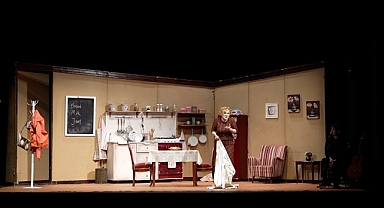 Shirley Valentine Bursa Sahnesinde İzleyiciyle Buluştu