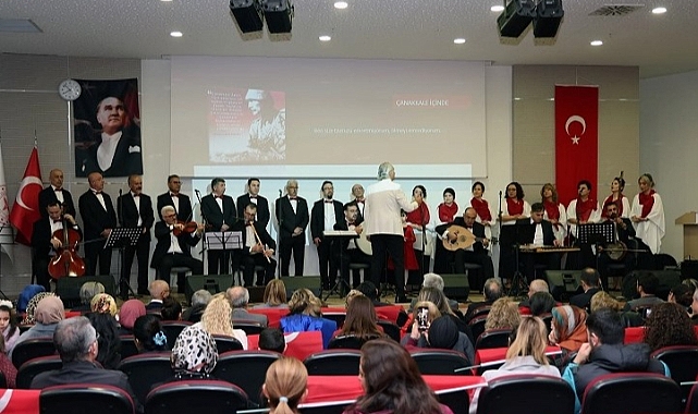 Talas'ta Atatürk'e Adanan Ezgiler Yankılandı