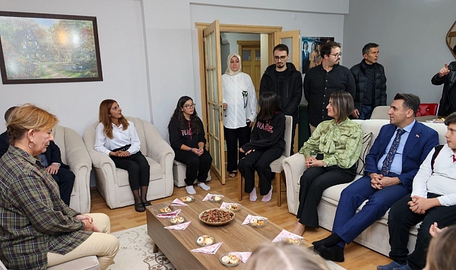 Vali Aygöl, Anlamlı Bir Ziyarette Bulundu