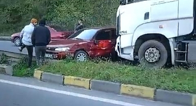 Zonguldak Ereğli’de Otomobil ile Tır Çarpıştı