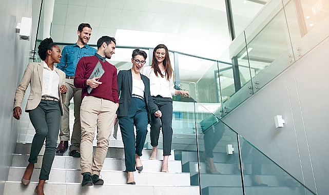 Almanya’da Çalışmayı Düşünenlere Kritik Uyarılar: Bu Tavsiyelere Kulak Verin!