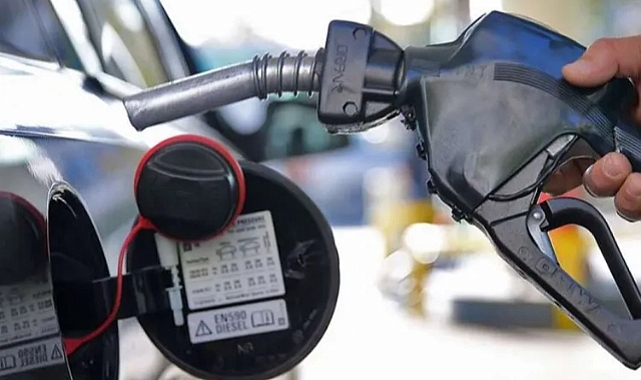 Benzine İndirim: Fiyatlar Düşüşte!