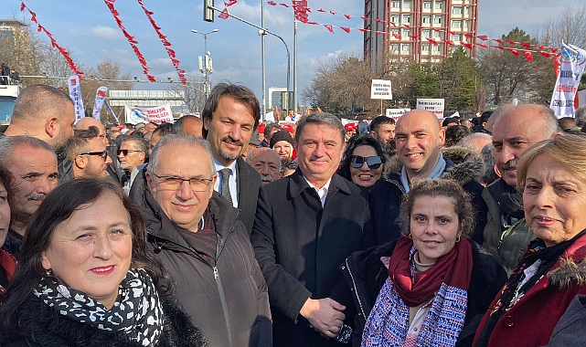 CHP Tandoğan Meydanı'nda: 'Emeğin Yanındayız'