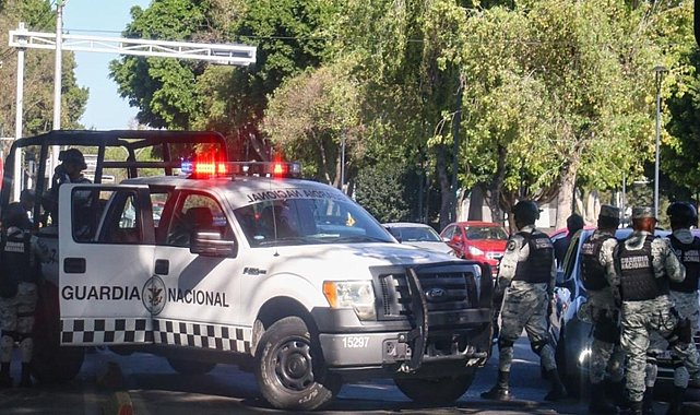 Meksika'da 100'den fazla polise gözaltı