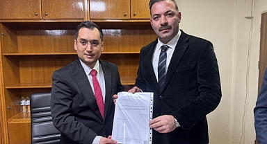 Mustafa Çağlayan, coşkulu törenle mazbatasını aldı