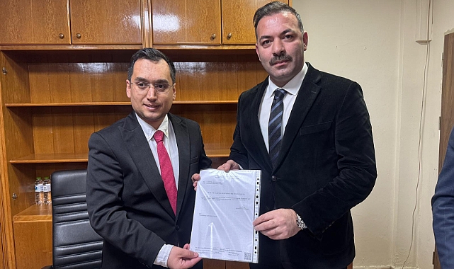 Mustafa Çağlayan, coşkulu törenle mazbatasını aldı