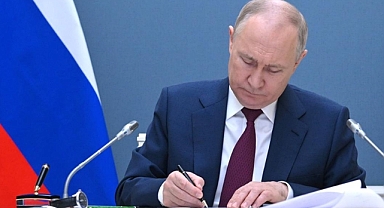 Putin, Rus Petrolüne Tavan Fiyat Uygulamasına Karşı Yaptırımları Uzattı