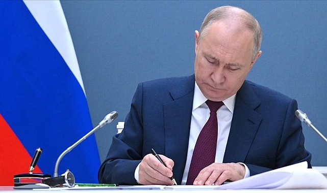 Putin, Rus Petrolüne Tavan Fiyat Uygulamasına Karşı Yaptırımları Uzattı