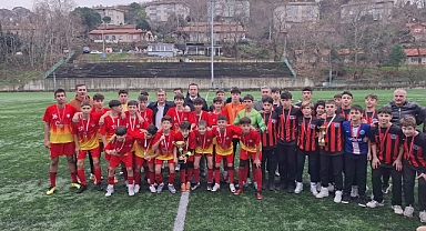 Yayla Ortaokulu Şampiyonlukla Tamamladı, maç sonrası gerginlik yaşandı