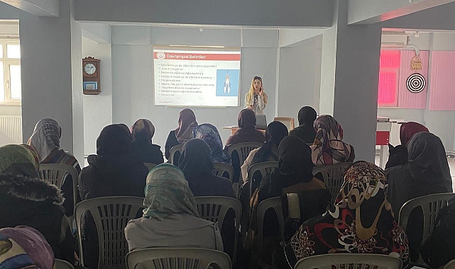Alaplı’da Kadın Kursu Personeline Psikolojik Eğitim Verildi
