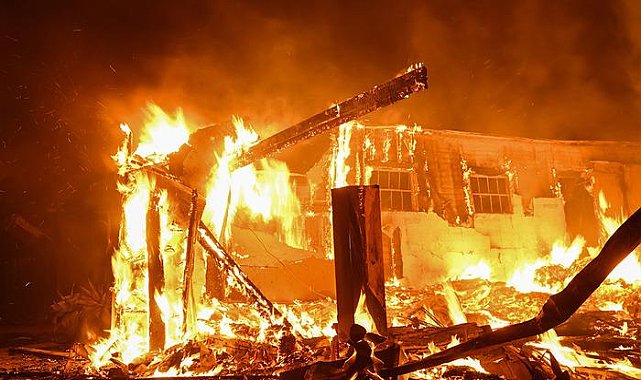 Konya, Sivas, Ankara, Erzurum, Van ve Antalya'nın toplamından daha büyük alan yandı! Los Angeles'ta 'kırmızı bayrak' alarmı