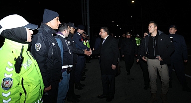 Vali Hacıbektaşoğlu'ndan yılbaşı ziyaretleri