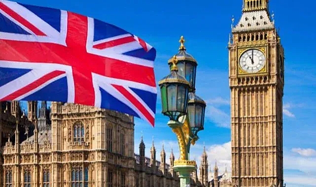 Foça'da bir garip meclis üyeliği: Aylardır İngiltere'de ama hala üye