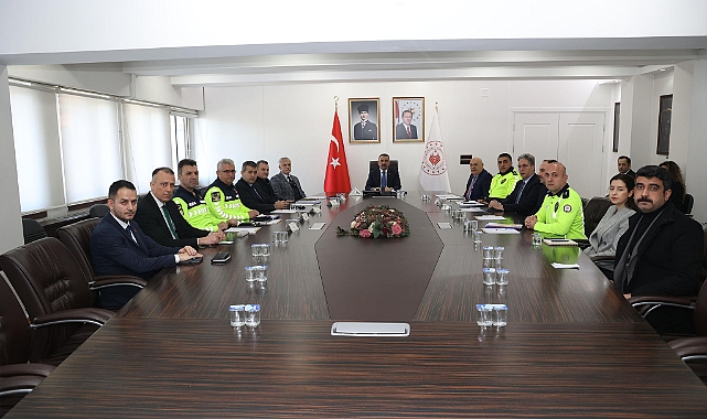 Vali Osman Hacıbektaşoğlu Başkanlığında Trafik Güvenliği Toplantısı Gerçekleştirildi
