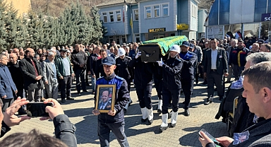 20 yıllık başkana gözü yaşlı veda!