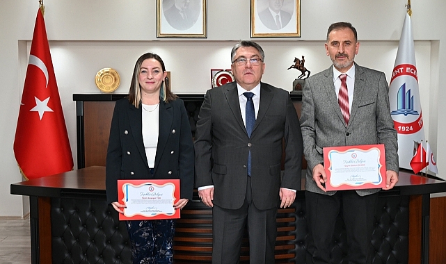 Prof. Dr. Durmuş Günay Kütüphanesi Dünyanın En İyileri Arasında!