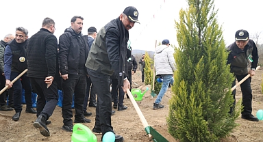 Zonguldak'ta 2 bin 2025 fidan toprakla buluştu
