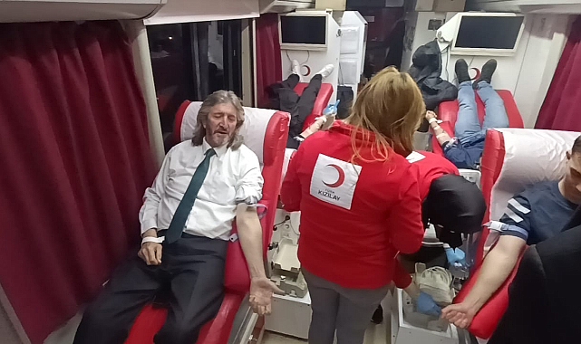 Zonguldak'ta gazeteciler kan bağışladı  