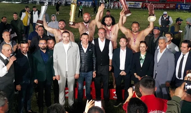 Antalya'da Gazipaşa Güreşçisi Sezonu Altın Kemerle Açtı