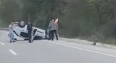 Bartın'da iki otomobil çarpıştı: 10 yaralı