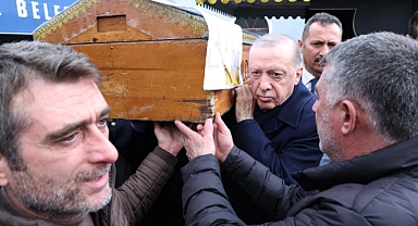 Cumhurbaşkanı Erdoğan, Kocaeli'de Burhan Abiş'in cenazesine katıldı