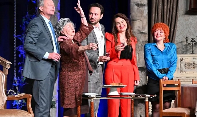 Manisa’da Tiyatro Rüzgarı: Mesir Festivali Sanatla Buluştu