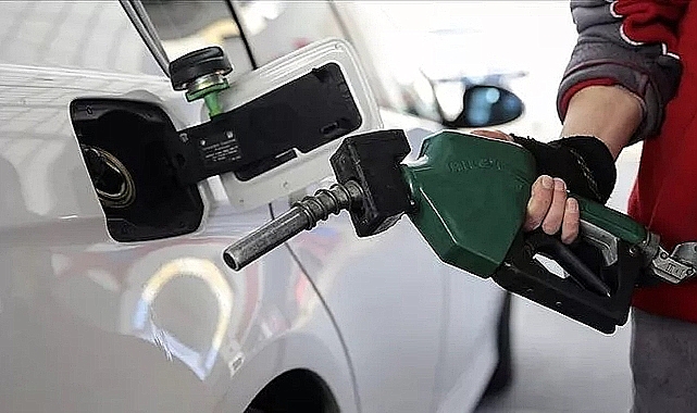 Petrol fiyatları zirve yaptı, akaryakıta zam geliyor! Litresi 50 liraya çıkacak
