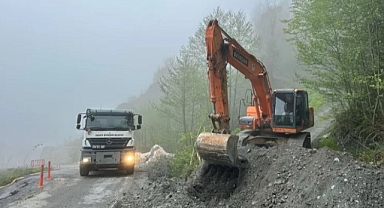 Sakarya, Heyelan Bölgesine Hızla Müdahale Etti