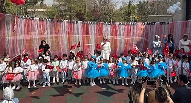 TBMM’nin Küçük Yüreklerinden Büyük Gösteri
