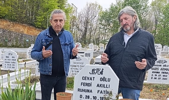 ZGC, bayramda merhum gazetecileri kabri başında ziyaret etti