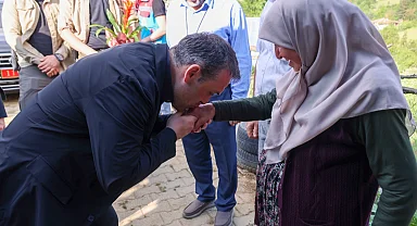 Bilecik Valisi, Şehit Sedat Çakır’ın ailesini ziyaret etti