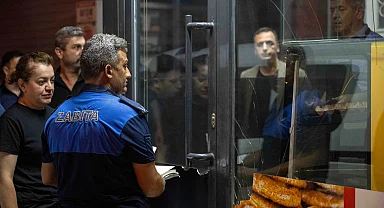 Bornova’da sabaha karşı denetim mesaisi