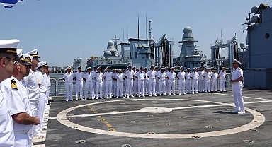 Türk gemileri Taranto’da