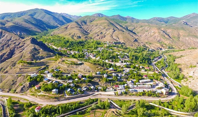 Gümüşhane’de Arzularkabaköy Beldesi’nin adı “Bahçeli” oldu... Arzularkabaköy artık 'Bahçeli'