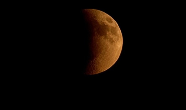 Ankara'da "Kanlı Ay" tutulması izlendi
