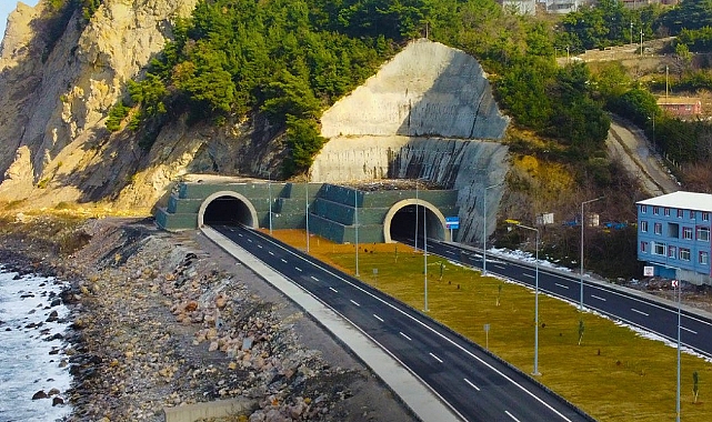 Bakan Uraloğlu: "Kilimli Yolu ve Duralı Tünelleri ile seyahat süresi 40 dakikadan 5 dakikaya indi"
