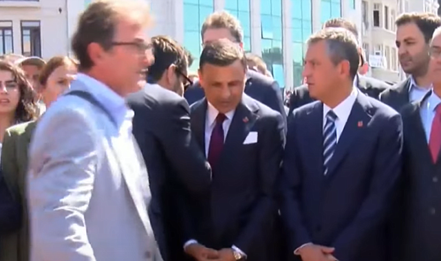 CHP lideri Özel Taksim'de! Özgür Çelik'le geldi, Gürsel Tekin'e resti çekti: Affetmem!