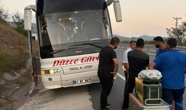Düzcespor kafilesinin aracı arızalandı