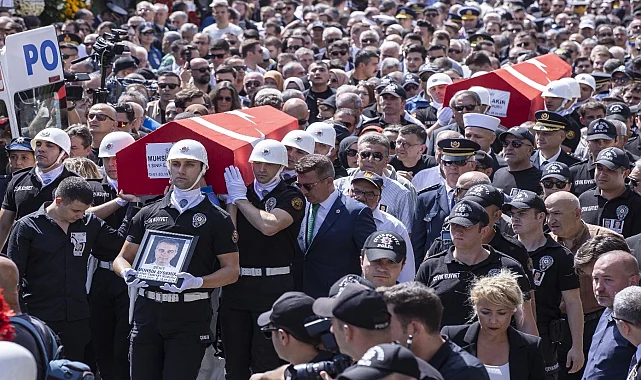 İzmir’in şehitlerine veda!