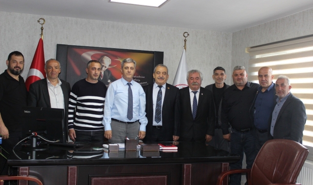 Muhtarlar Derneği'nden Sağlık Müdürüne ziyaret