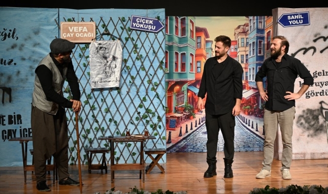 "Aynalar" Adlı Tiyatro Gösterisi BEUN'da Sahnelendi