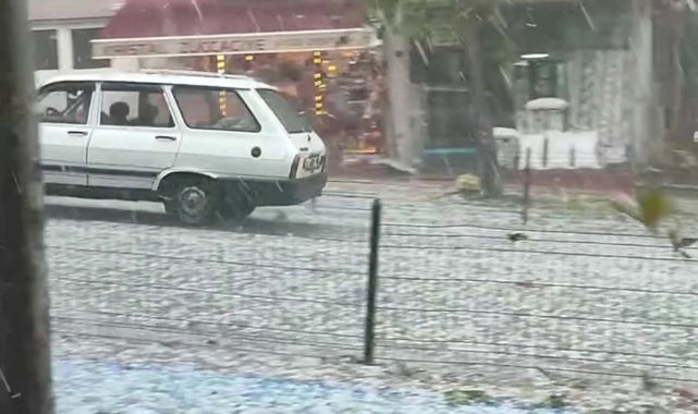 Çaycuma'da ceviz büyüklüğünde dolu yağdı