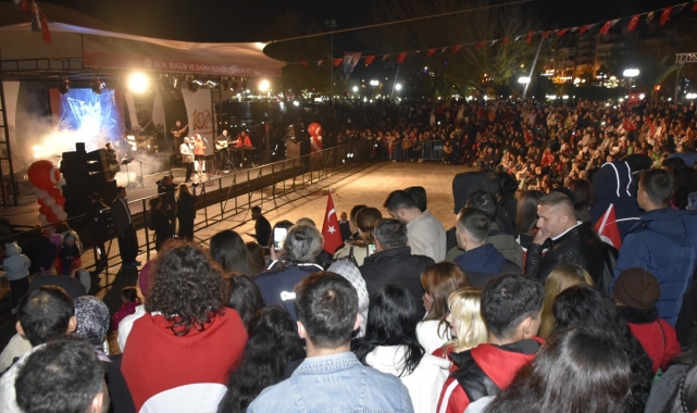 Kdz. Ereğli'de cumhuriyet coşkusu, Ege konseriyle final yaptı