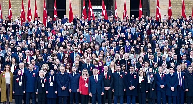 81 ilin ilden gelen öğretmenler Ata'nın huzurunda